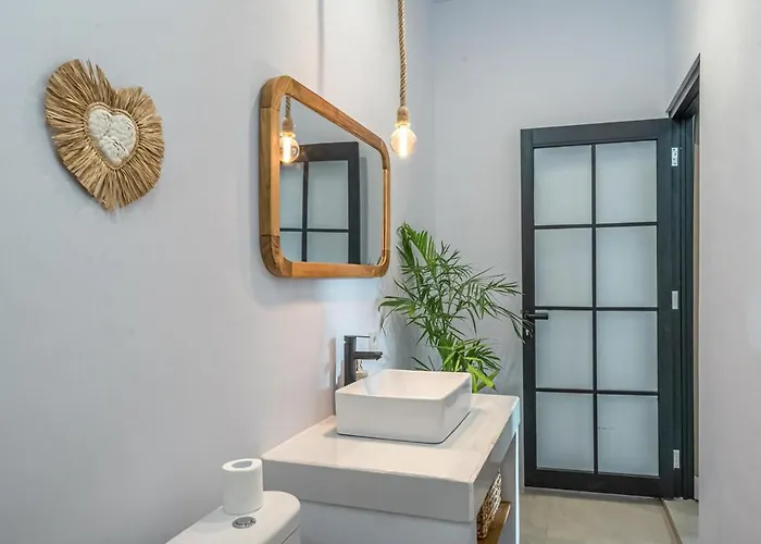Villa Dan - Tropical & Modern 3br -